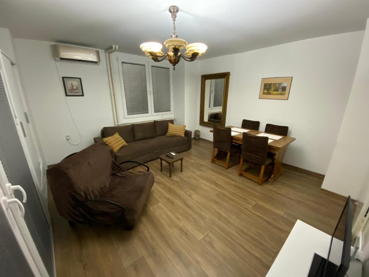 Apartment In The Center Of 스코페 외부 사진